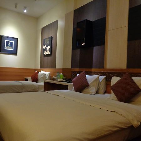 Dhanesvara Holistic Unique Homestay Wonotjolo Extérieur photo