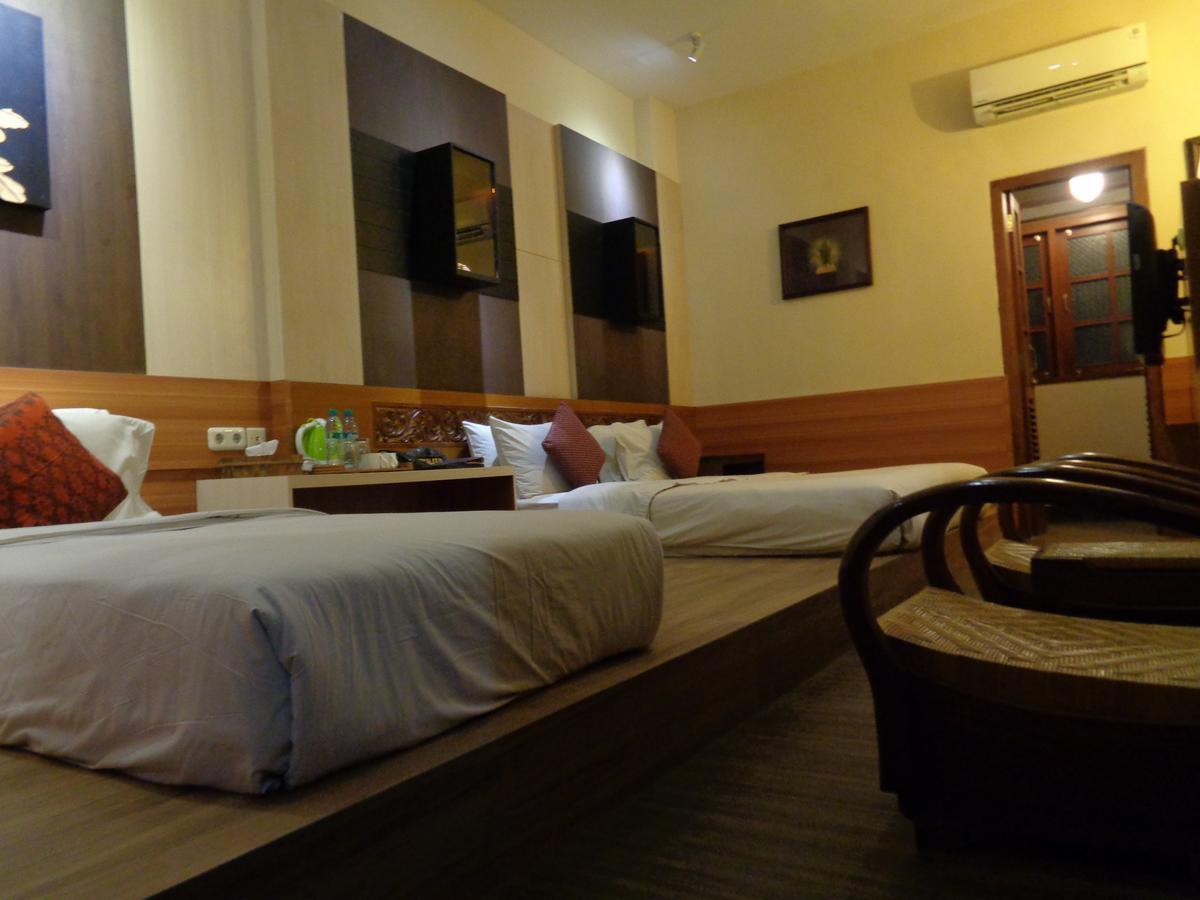 Dhanesvara Holistic Unique Homestay Wonotjolo Extérieur photo