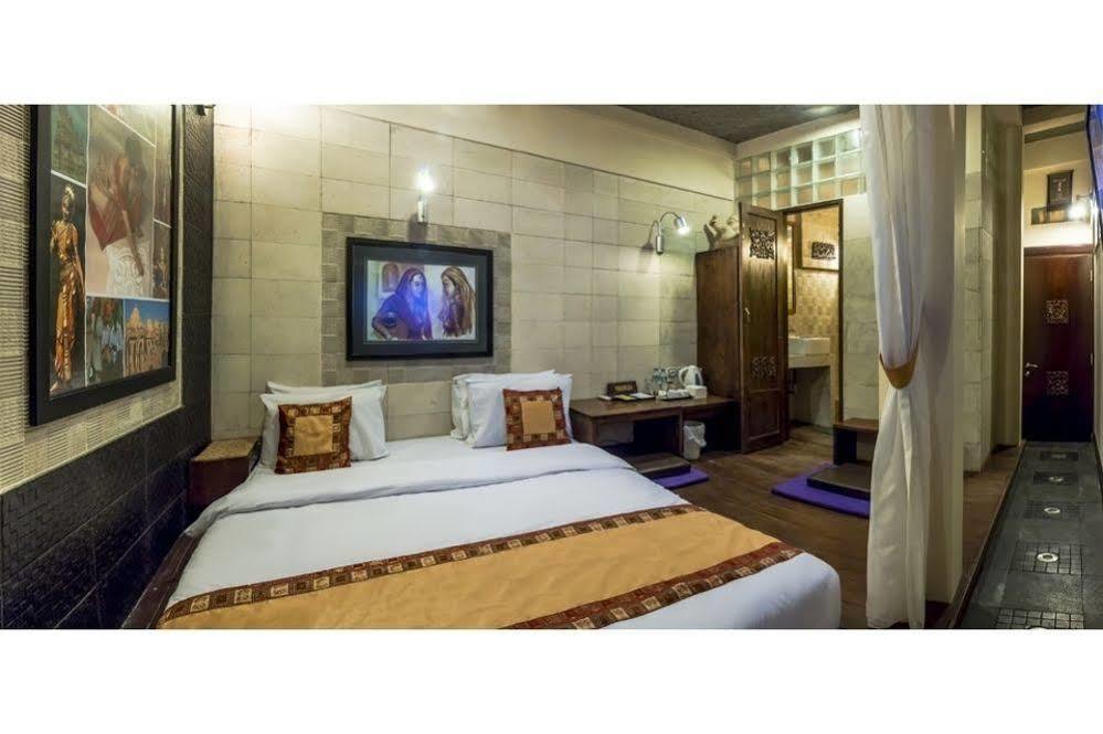Dhanesvara Holistic Unique Homestay Wonotjolo Extérieur photo