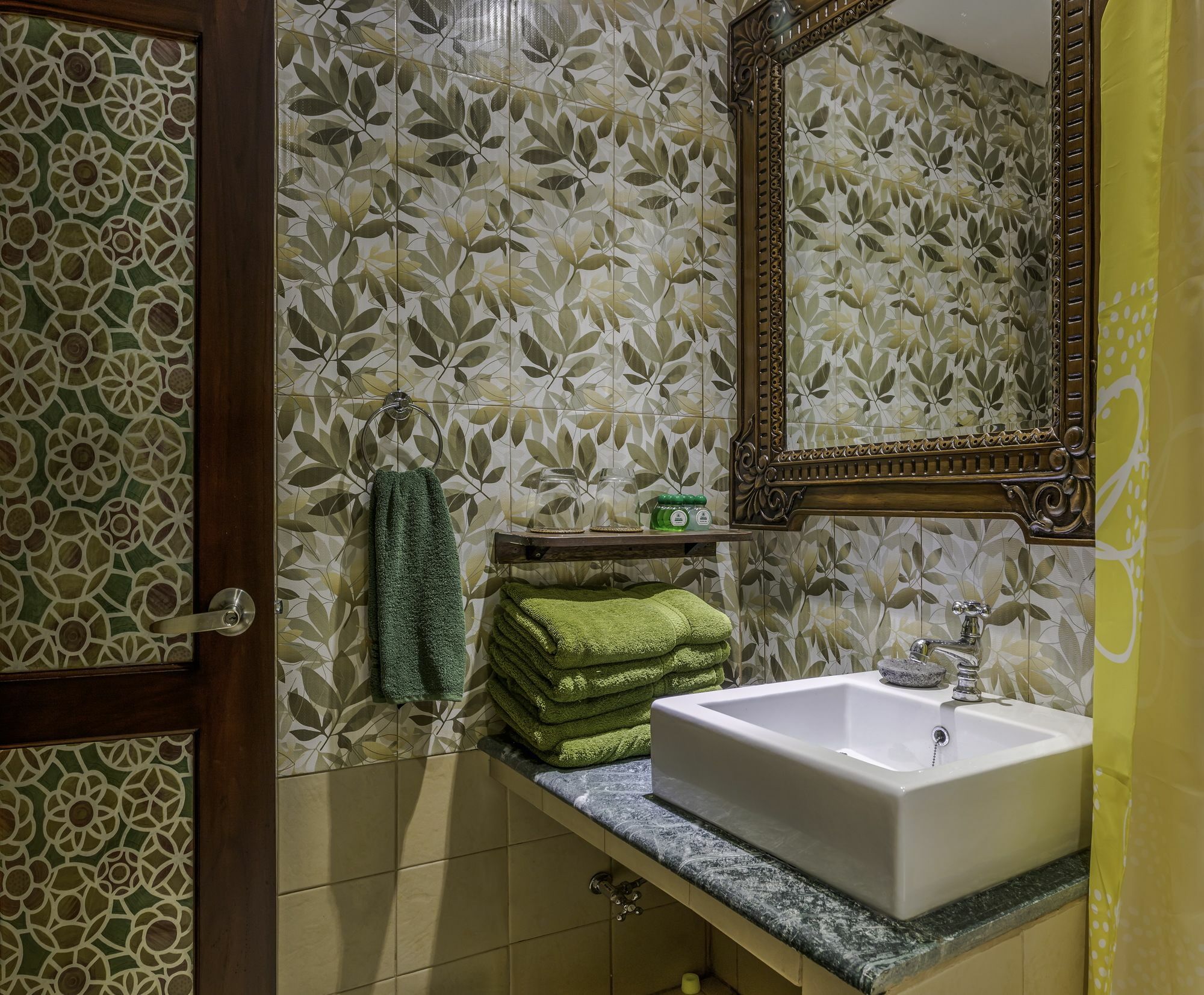 Dhanesvara Holistic Unique Homestay Wonotjolo Extérieur photo