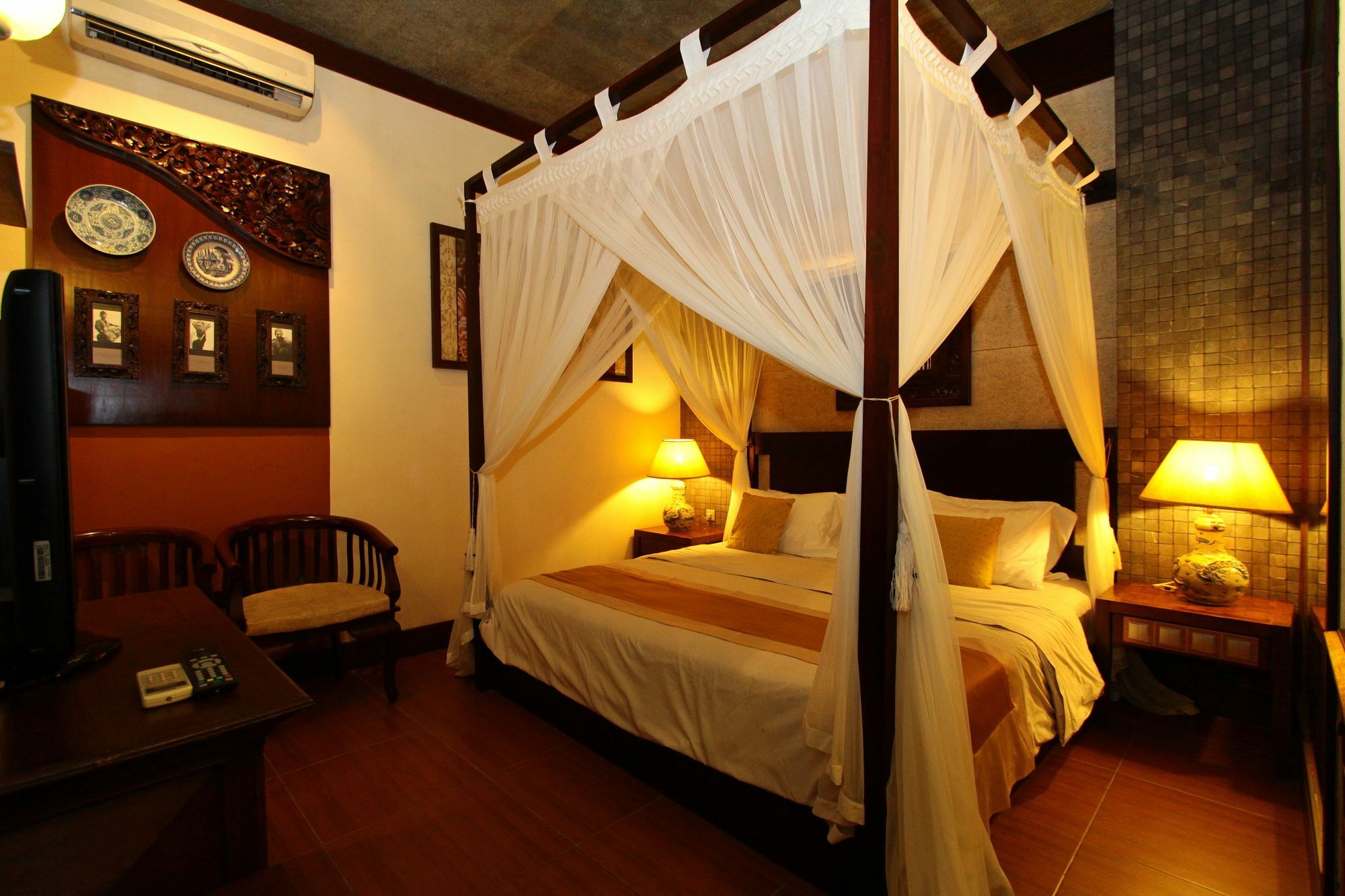 Dhanesvara Holistic Unique Homestay Wonotjolo Extérieur photo